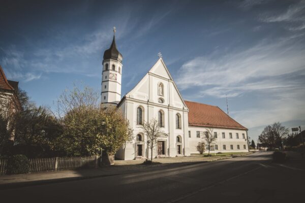 Blaesig Architekten Kirche Beyharting 01