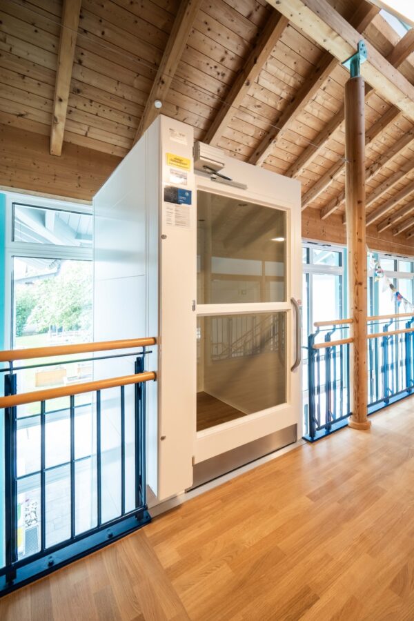 Blaesig Architekten Villa Kunterbunt Aufzug