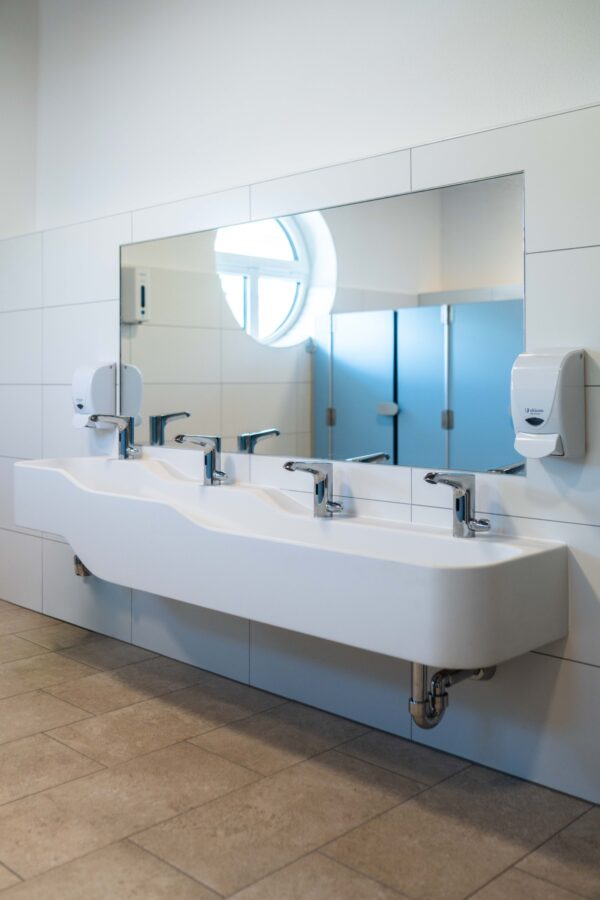 Blaesig Architekten Villa Kunterbunt Kinder WC