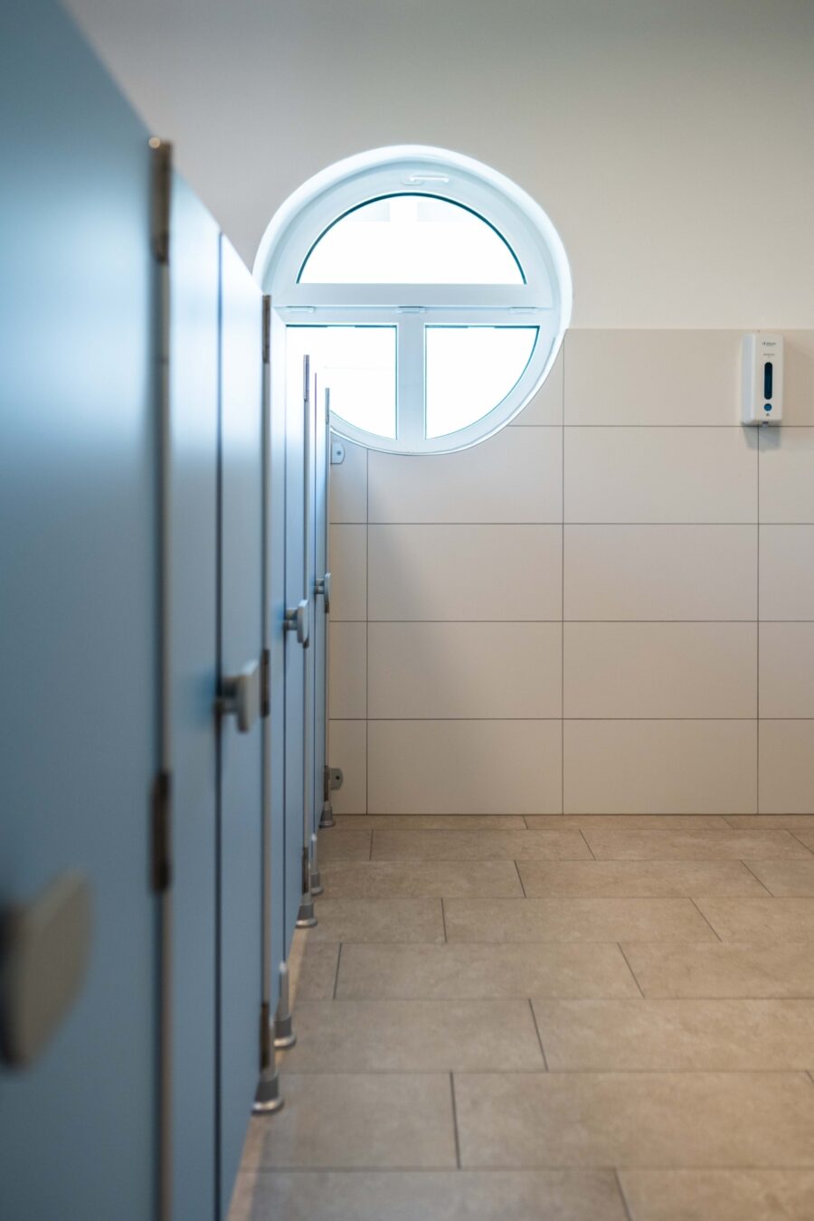 Blaesig Architekten Villa Kunterbunt Kinder WC